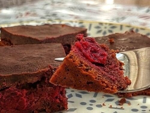 Bečke kocke sa višnjama (ili bez) (VIDEO)